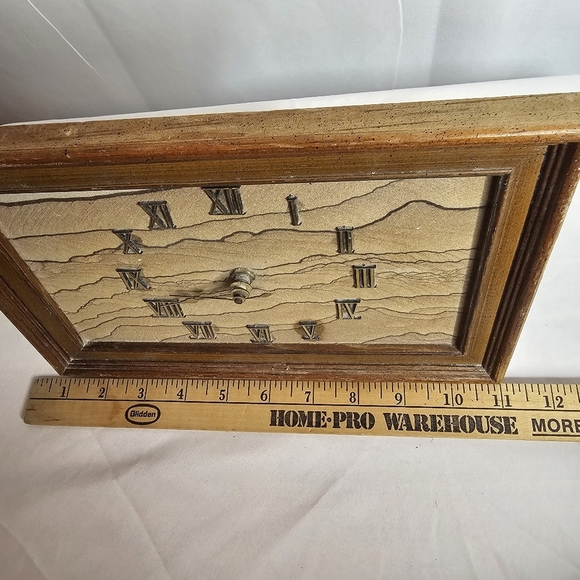 Vintage Desert Sandscapes Desk Stand Battery Operated Beautiful  Works - Picture 5 of 8